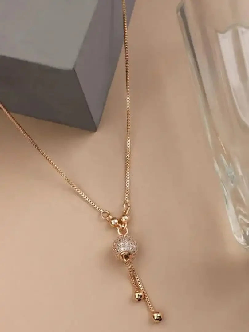 Rosalie | Collier Pendentif Vintage en Or – Élégance Dorée Intemporelle