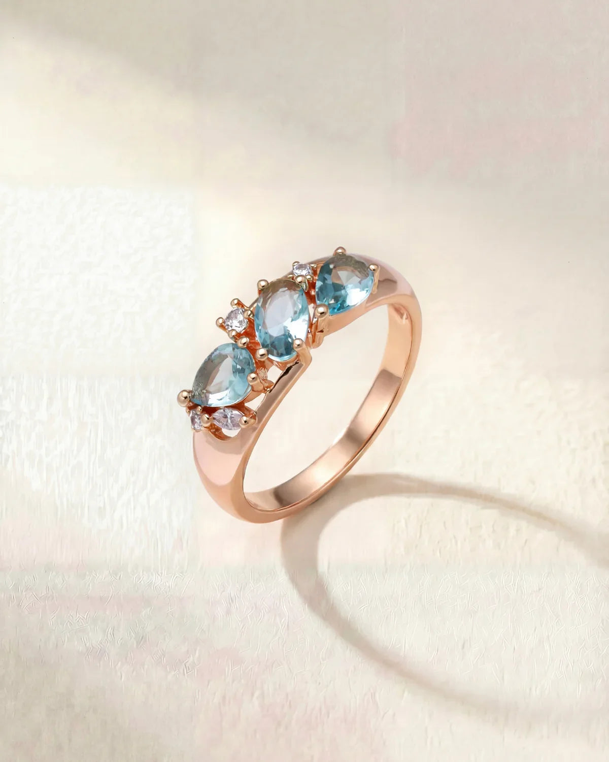 Énora | Bague ondulante évoquant les vagues de la mer