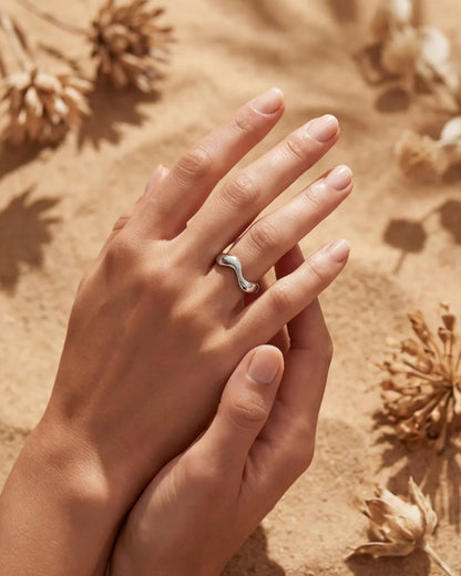 Armelle | Bague ondulée élégante et moderne