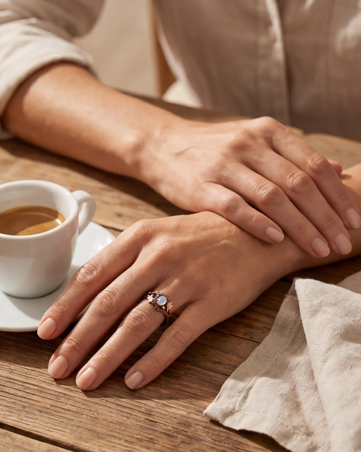 Maëlys | Bague effet branche — design organique et élégance naturelle