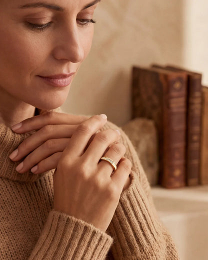 Léontine — Bague Élégante et Raffinée