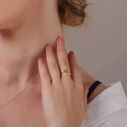 Océane | Bague étreinte élégante et moderne