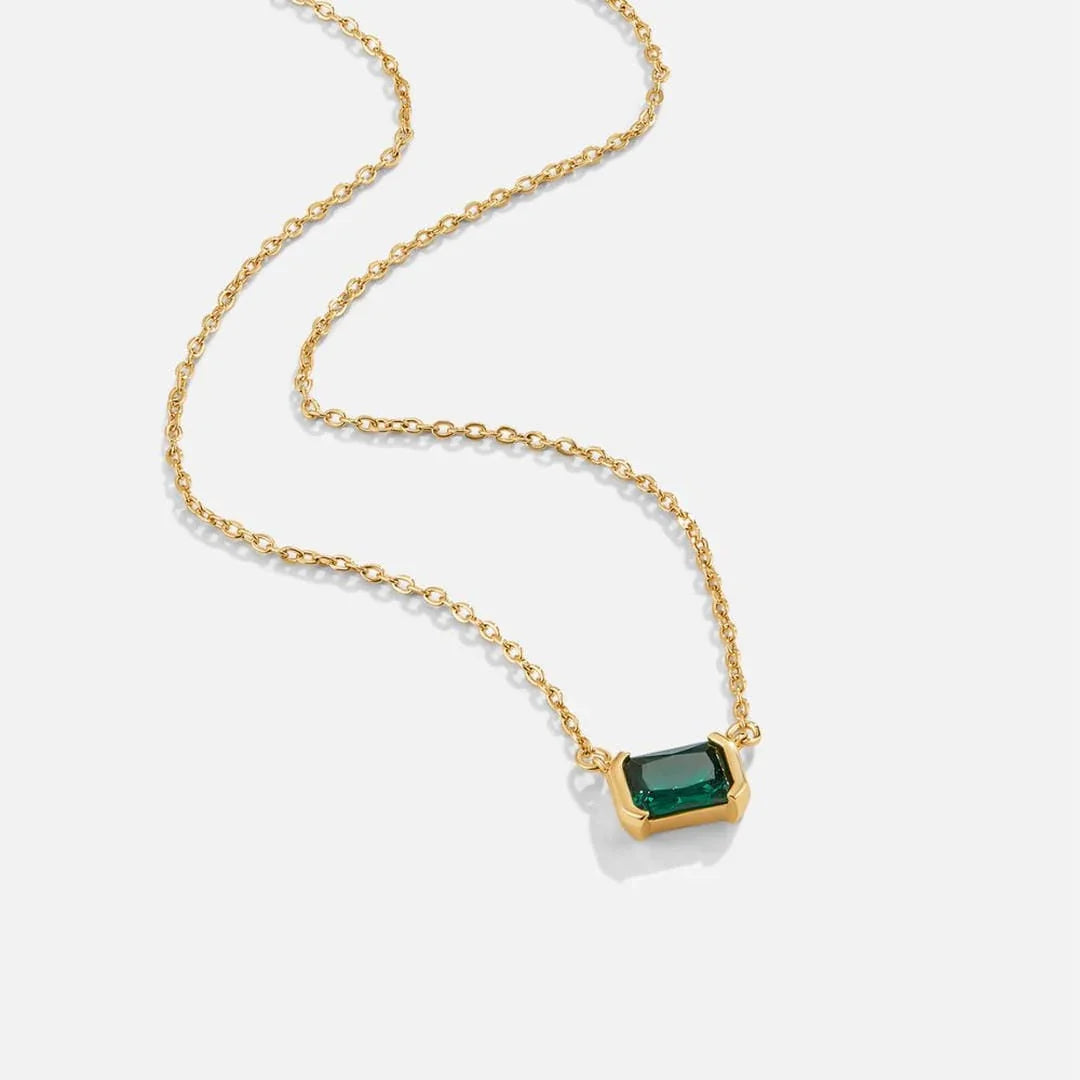 Fleur | Collier doré en Émeraude Verte — Élégance florale